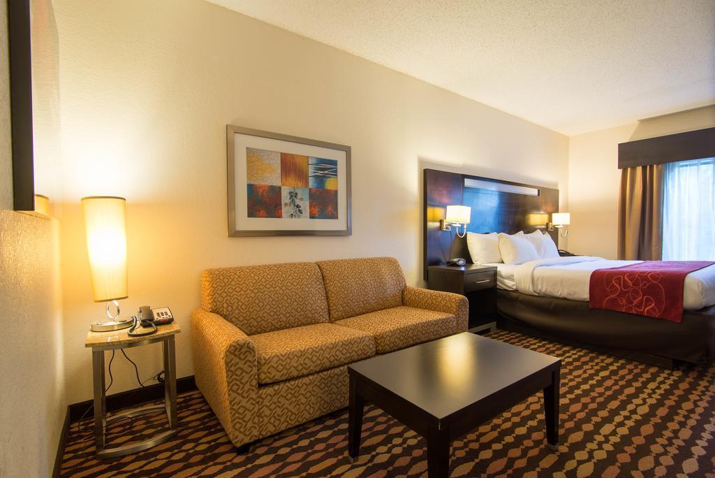 Comfort Suites Northside Hospital Gwinnett Lawrenceville Exterior photo