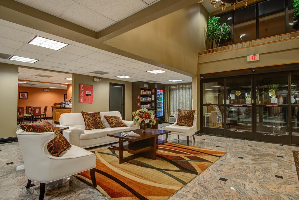 Comfort Suites Northside Hospital Gwinnett Lawrenceville Exterior photo