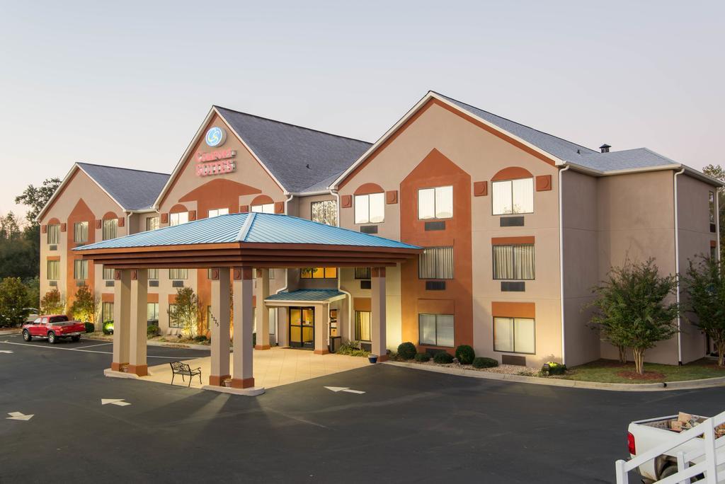 Comfort Suites Northside Hospital Gwinnett Lawrenceville Exterior photo